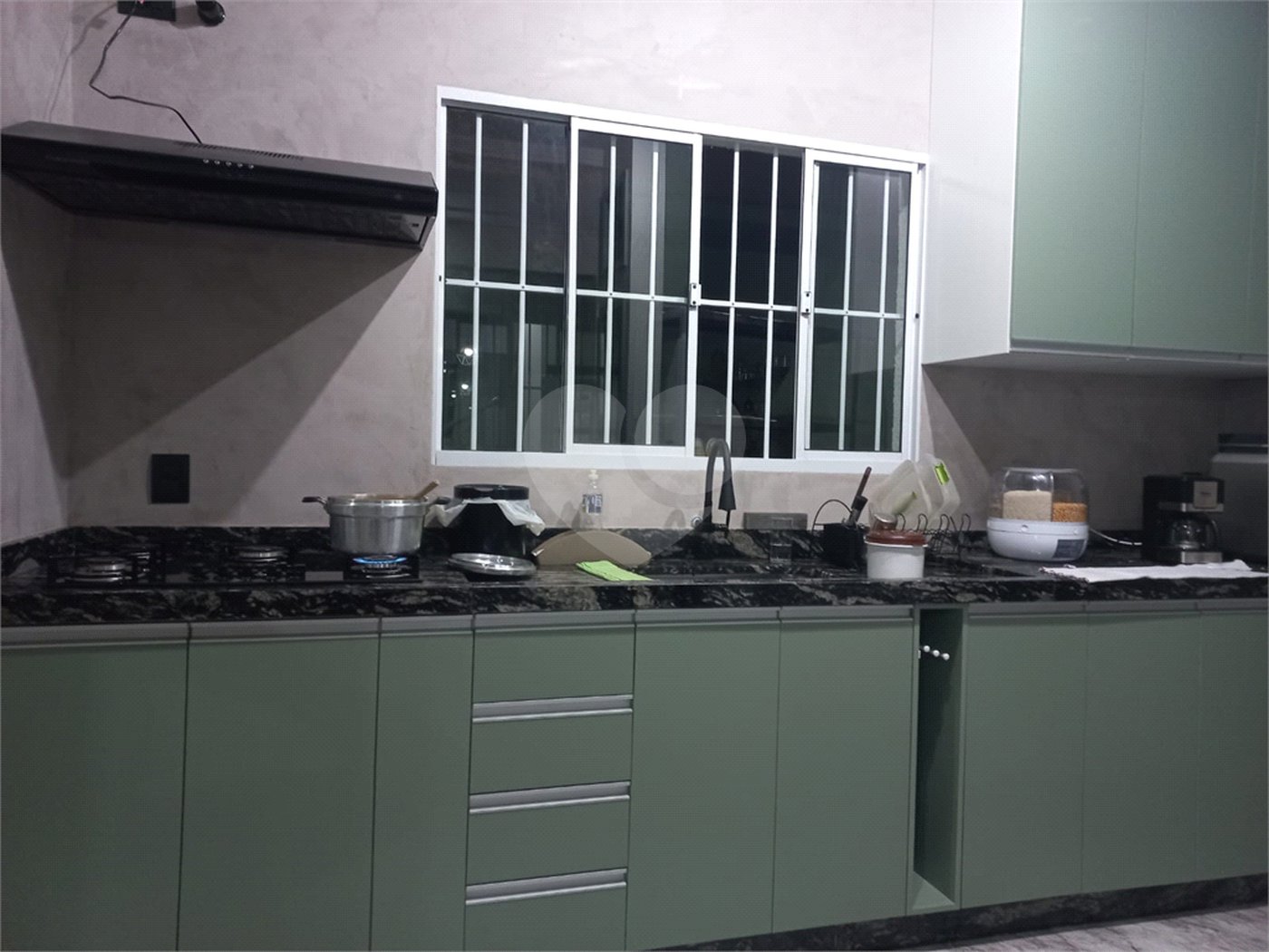 Sobrado à venda com 3 quartos, sendo 1 suíte,  em Villa Di Cesar, Mogi das Cruzes, SP