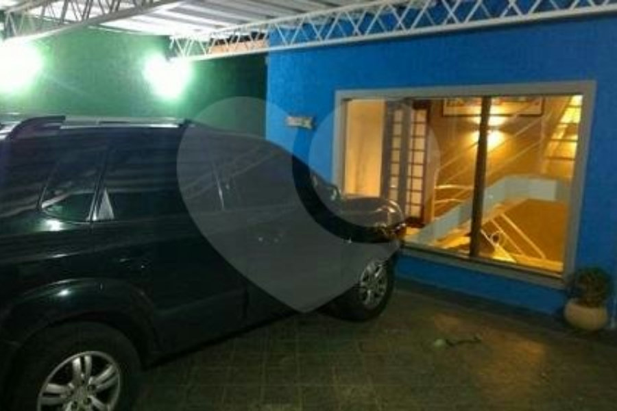 Sobrado à venda com 3 quartos, sendo 1 suíte, em Parada Inglesa, São Paulo, SP