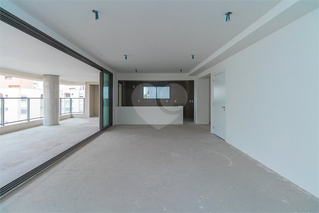 Apartamento à venda com 3 suítes em Brooklin, São Paulo, SP