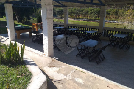 Sítio à venda com 4 quartos, sendo 1 suíte,  em Cruz das Almas, Biritiba-mirim, SP