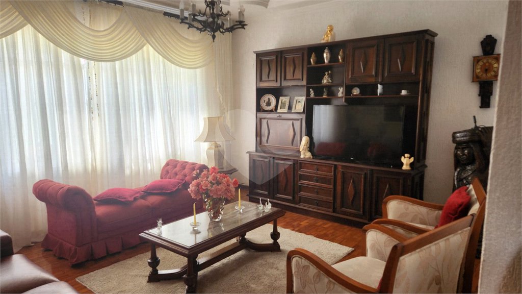 Casa à venda com 3 quartos, sendo 2 suítes, em Siciliano, São Paulo, SP