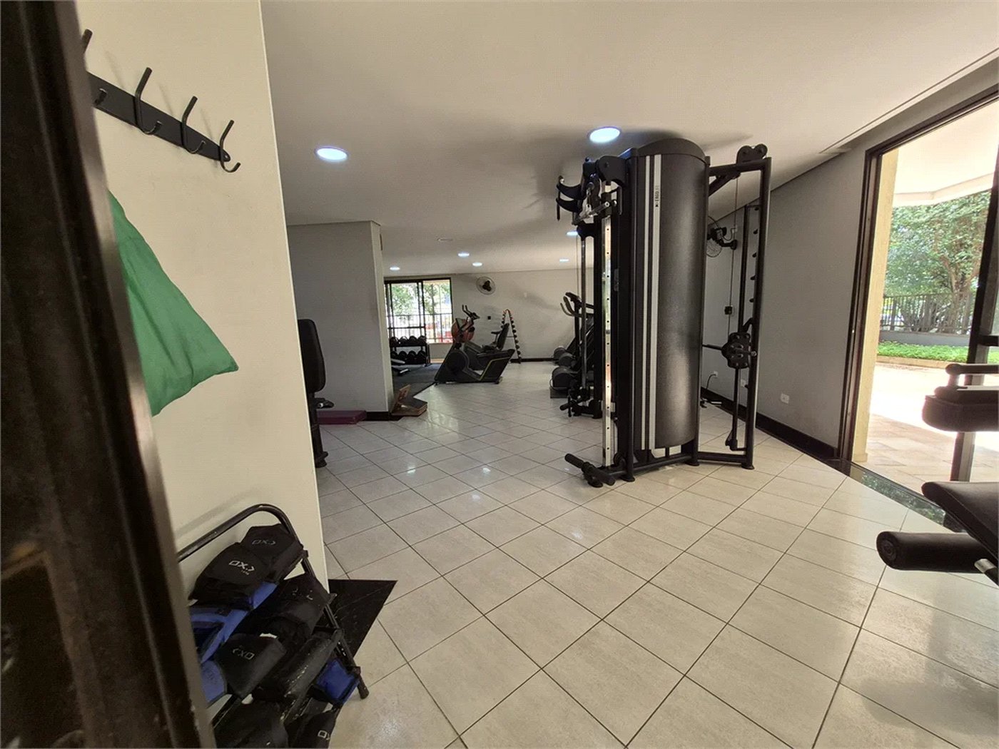 Cobertura à venda com 4 quartos, sendo 2 suítes, em Vila Hamburguesa, São Paulo, SP