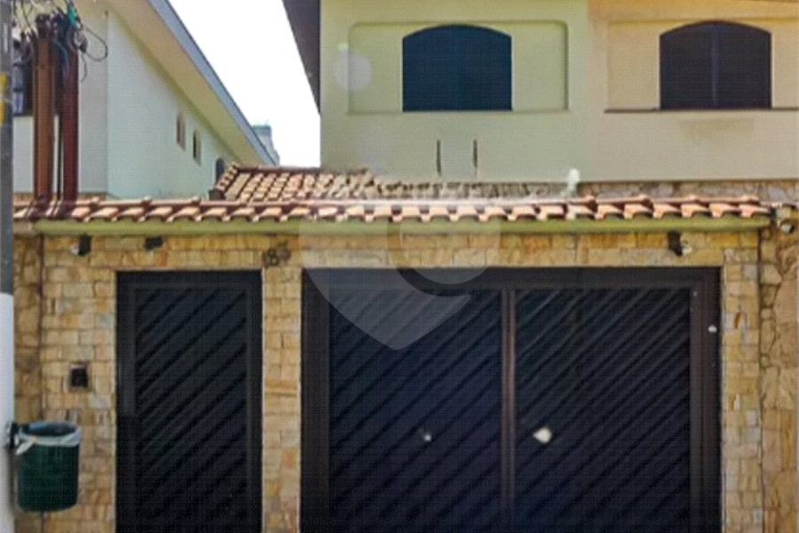 Sobrado à venda com 3 quartos, sendo 1 suíte, em Parada Inglesa, São Paulo, SP