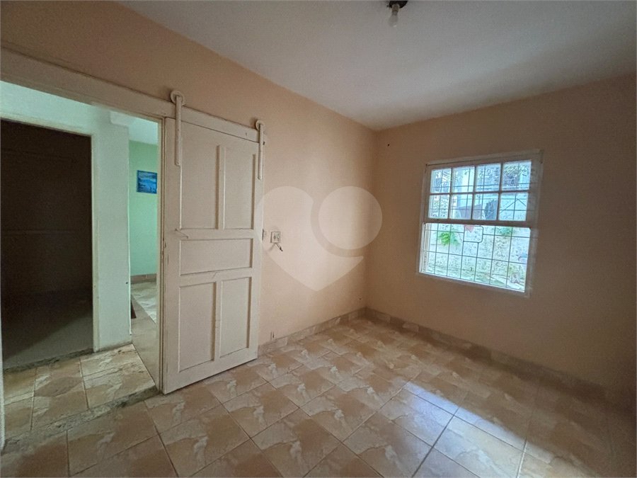 Sobrado à venda com 4 quartos em Vila Paulicéia, São Paulo, SP