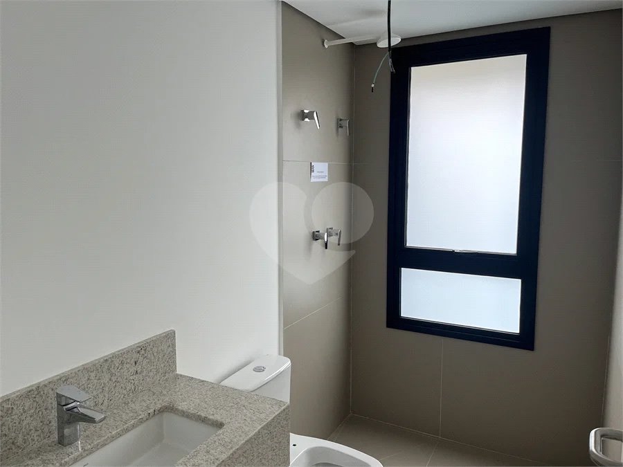 Apartamento à venda com 2 suítes em Cerqueira César, São Paulo, SP
