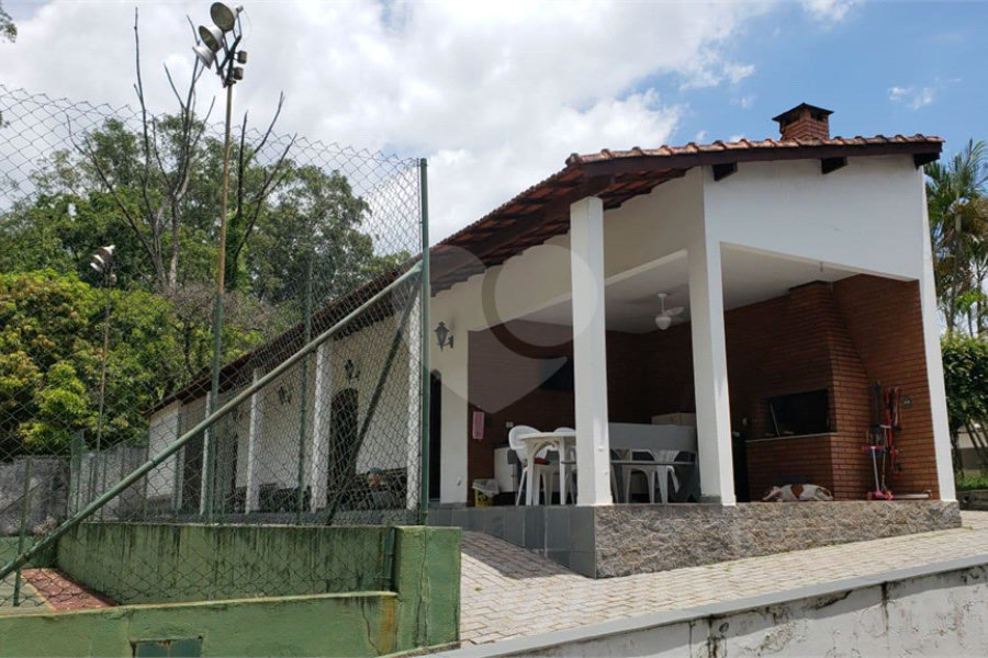 Casa à venda com 4 quartos, sendo 2 suítes, em Horto, São Paulo, SP