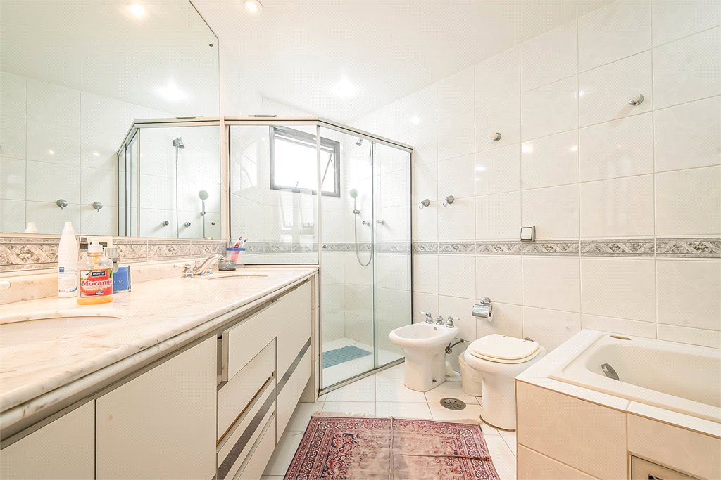 Apartamento à venda no Campo Belo 4 dormitórios 3 vagas