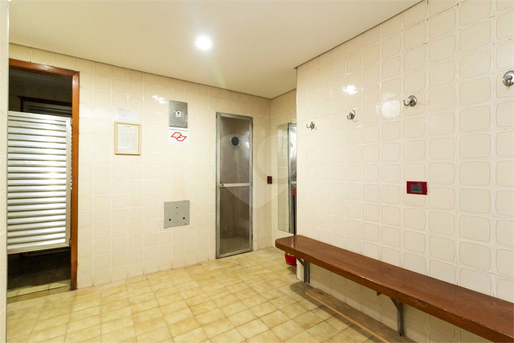 Apartamento à venda com 3 quartos, sendo 1 suíte,  em Indianópolis, São Paulo, SP