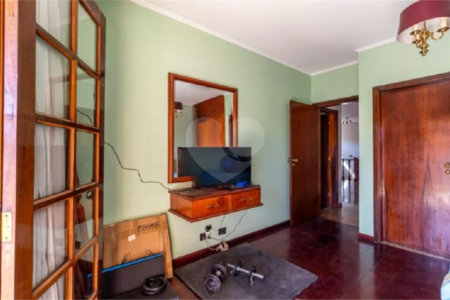 Sobrado à venda com 5 quartos, sendo 4 suítes, em Vila Galvão, Guarulhos, SP