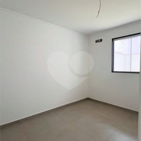 Casa duplex com 4 quartos, piscina e área gourmet, em condomínio com lazer completo e localização estratégica ao lado do Park Shopping.