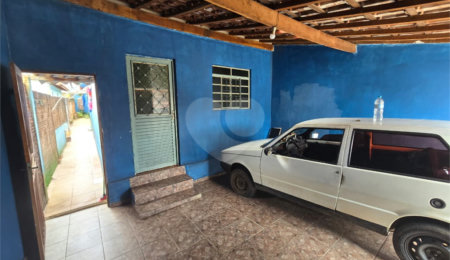 Casa à venda com 2 quartos em Vila Carvalho, Itapetininga, SP