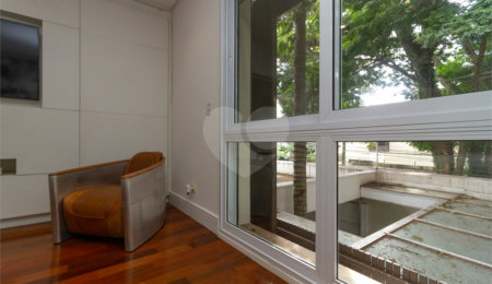 Casa à venda ou para alugar com 4 suítes em Jardim América, São Paulo, SP