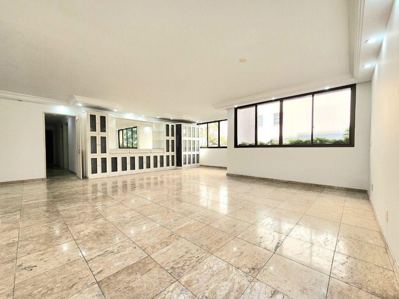 Apartamento com 3 dormitórios, 175 m² - venda por R$ 2.190.000,00 ou aluguel por R$ 9.900,00/mês - Gonzaga - Santos/SP