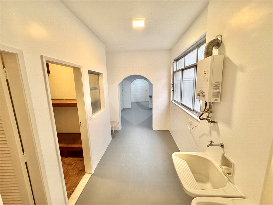 Apartamento à venda com 4 quartos, sendo 1 suíte, em Lagoa, Rio de Janeiro, RJ