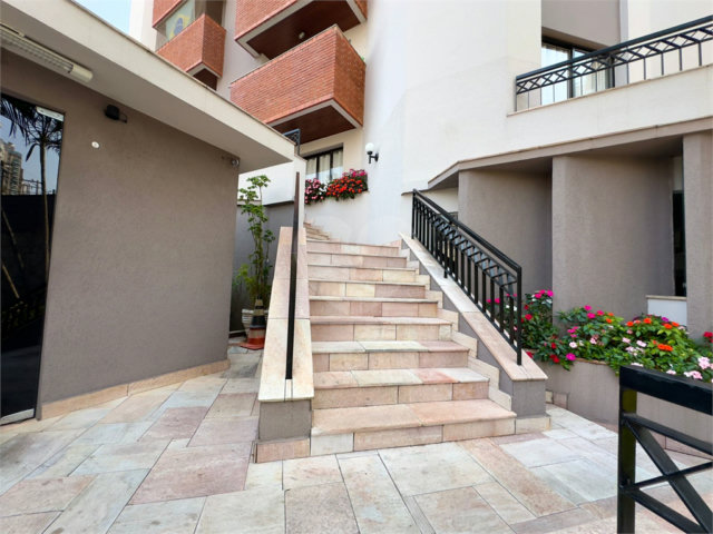 Apartamento à venda ou para alugar com 4 quartos, sendo 2 suítes,  em Santana, São Paulo, SP