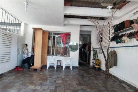 Casa à venda com 3 quartos, sendo 1 suíte, em Mirandópolis, São Paulo, SP