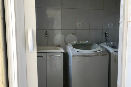Sobrado à venda com 3 quartos em Vila Gustavo, São Paulo, SP