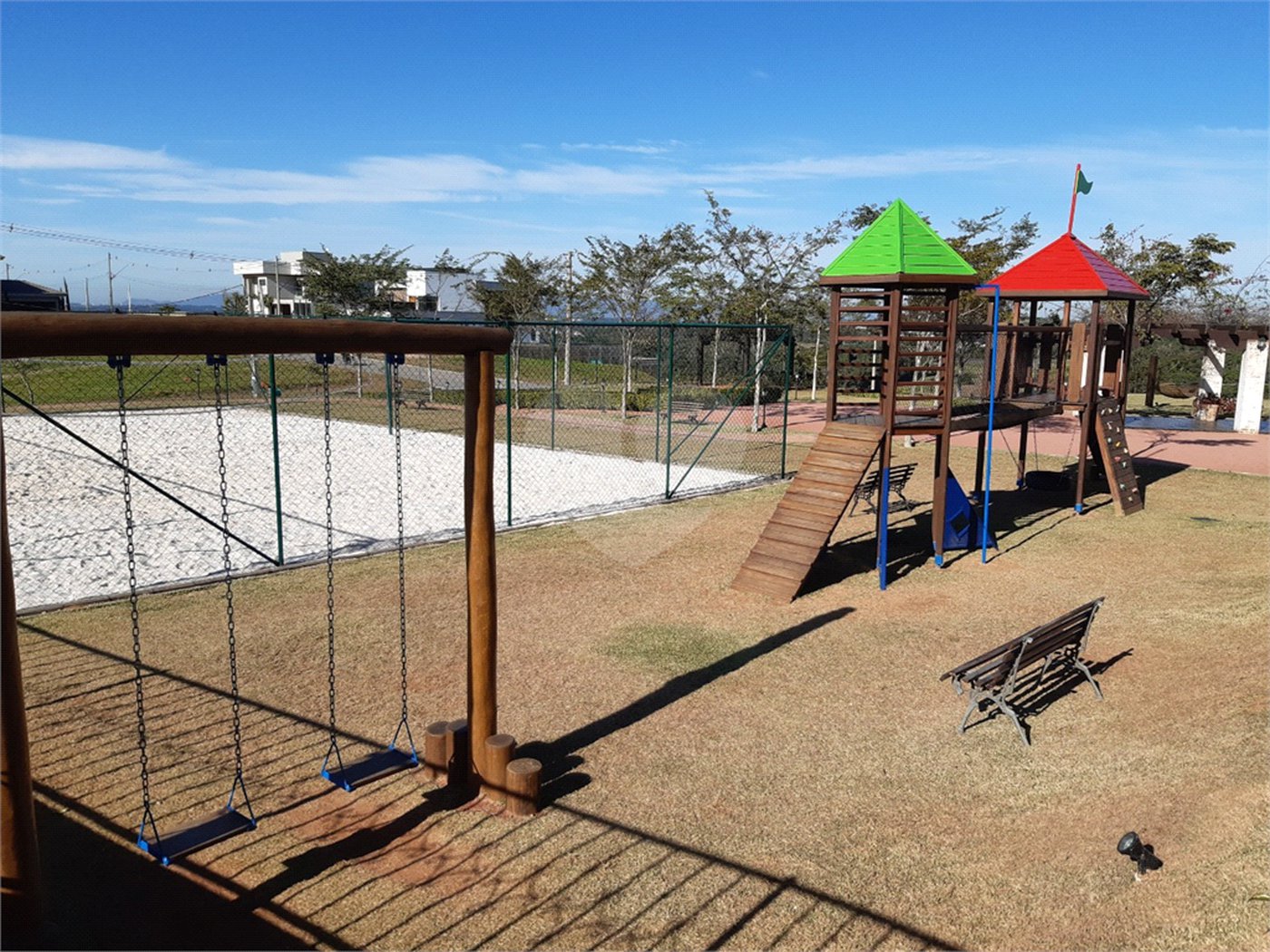 Casa à venda com 4 suítes no condomínio Residencial Campo de Toscana, Vinhedo - SP