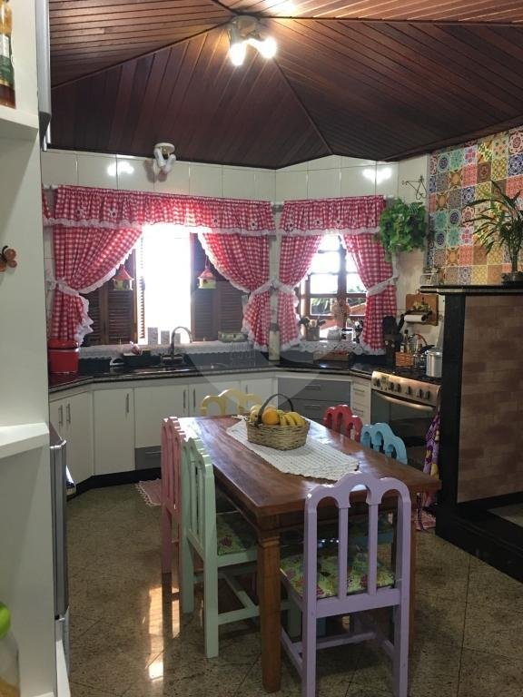 Casa à venda com 3 suítes no condomínio Alpes Caieras, Caieiras - SP