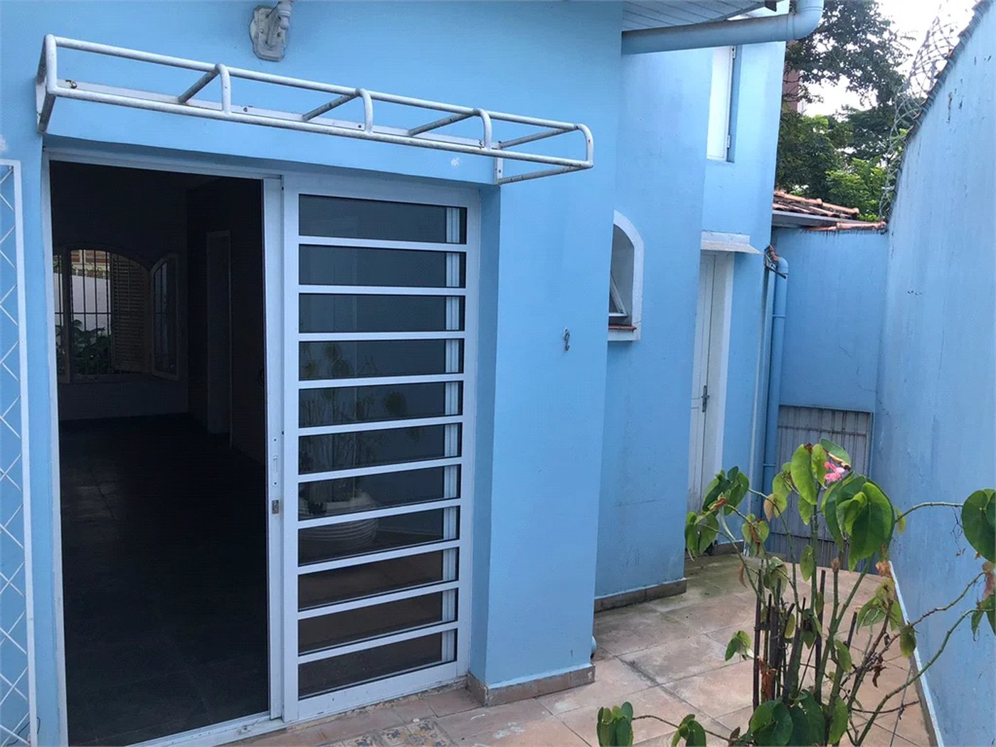 Casa Térrea à venda com 4 quartos, sendo 2 suítes,  em Jardim das Bandeiras, São Paulo, SP