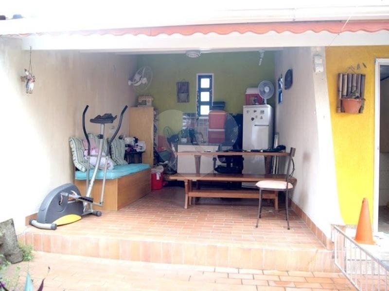 Sobrado à venda com 6 quartos, sendo 5 suítes, em Jardim Catanduva, São Paulo, SP