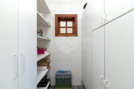Sobrado à venda com 4 quartos, sendo 1 suíte, em Jardim do Colégio (zona Norte), São Paulo, SP