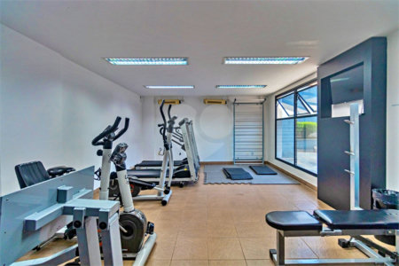 Apartamento à venda com 3 quartos, sendo 1 suíte, em Vila Olímpia, São Paulo, SP