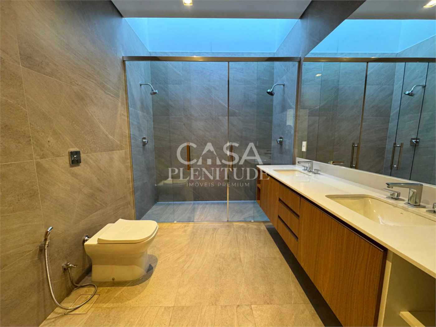 Casa em condomínio à venda ou para alugar com 4 suítes em Chácara Santa Terezinha, Araçoiaba da Serra, SP