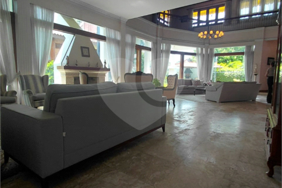 Casa à venda com 4 suítes no condomínio Ville Bourghese, São Paulo - SP