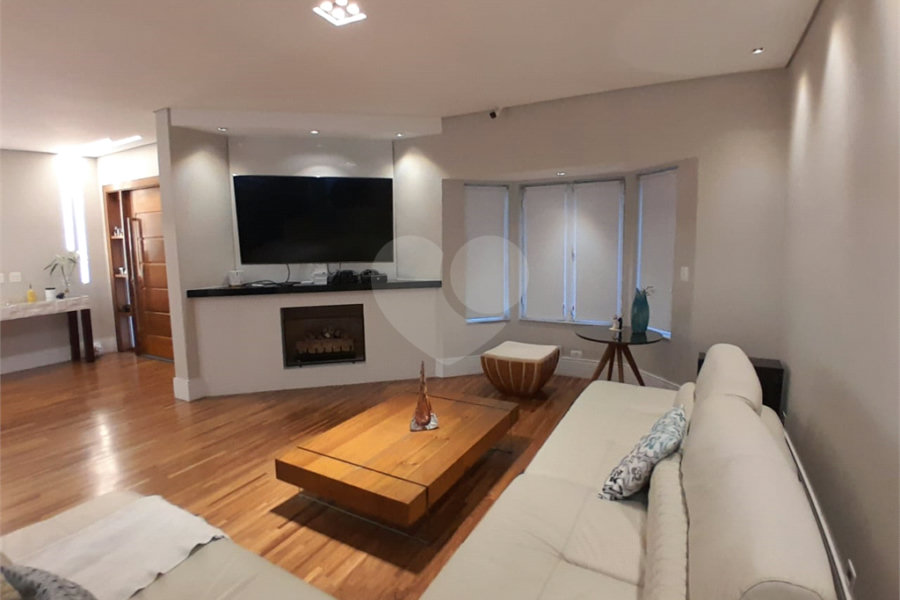 Casa à venda com 3 suítes no condomínio Suíça da Cantareira, Mairiporã - SP