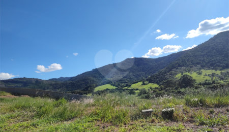 Terreno à venda no condomínio Portal Lamis, Bom Jesus dos Perdões - SP