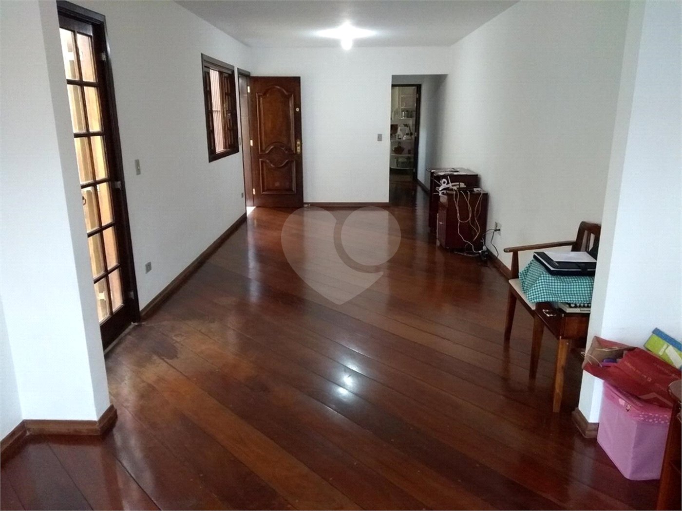 Sobrado à venda com 4 quartos, sendo 2 suítes,  em Bosque da Saúde, São Paulo, SP