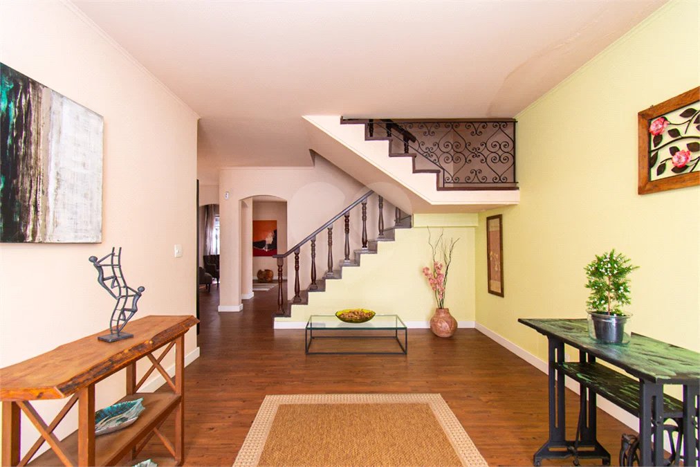 Casa à venda com 3 quartos, sendo 1 suíte, em Brooklin, São Paulo, SP