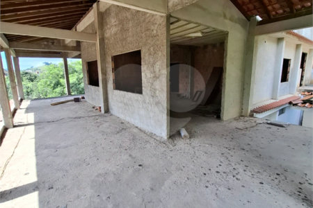 Casa à venda com 5 quartos em Santíssimo, Rio de Janeiro, RJ