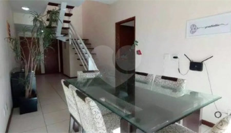 Cobertura à venda com 4 quartos, sendo 2 suítes, em Algodoal, Cabo Frio, RJ