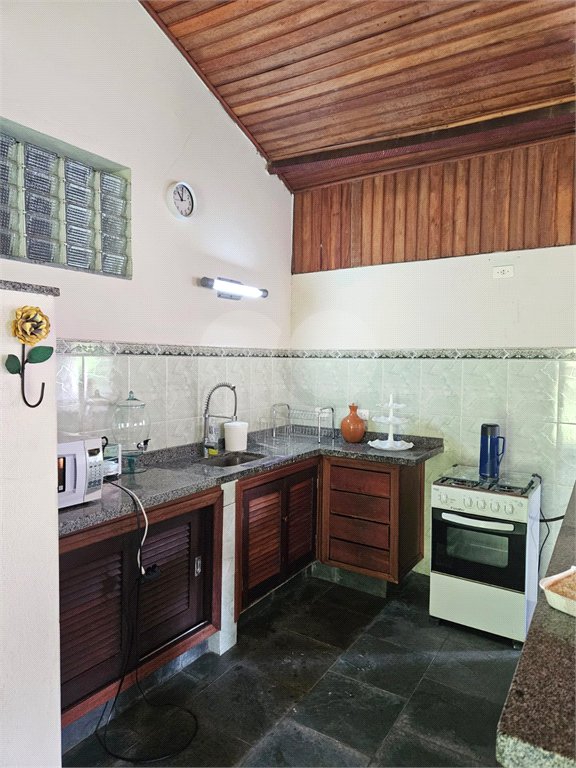Sítio à venda com 6 quartos, sendo 1 suíte,  em Bairro do Cambará, São Roque, SP