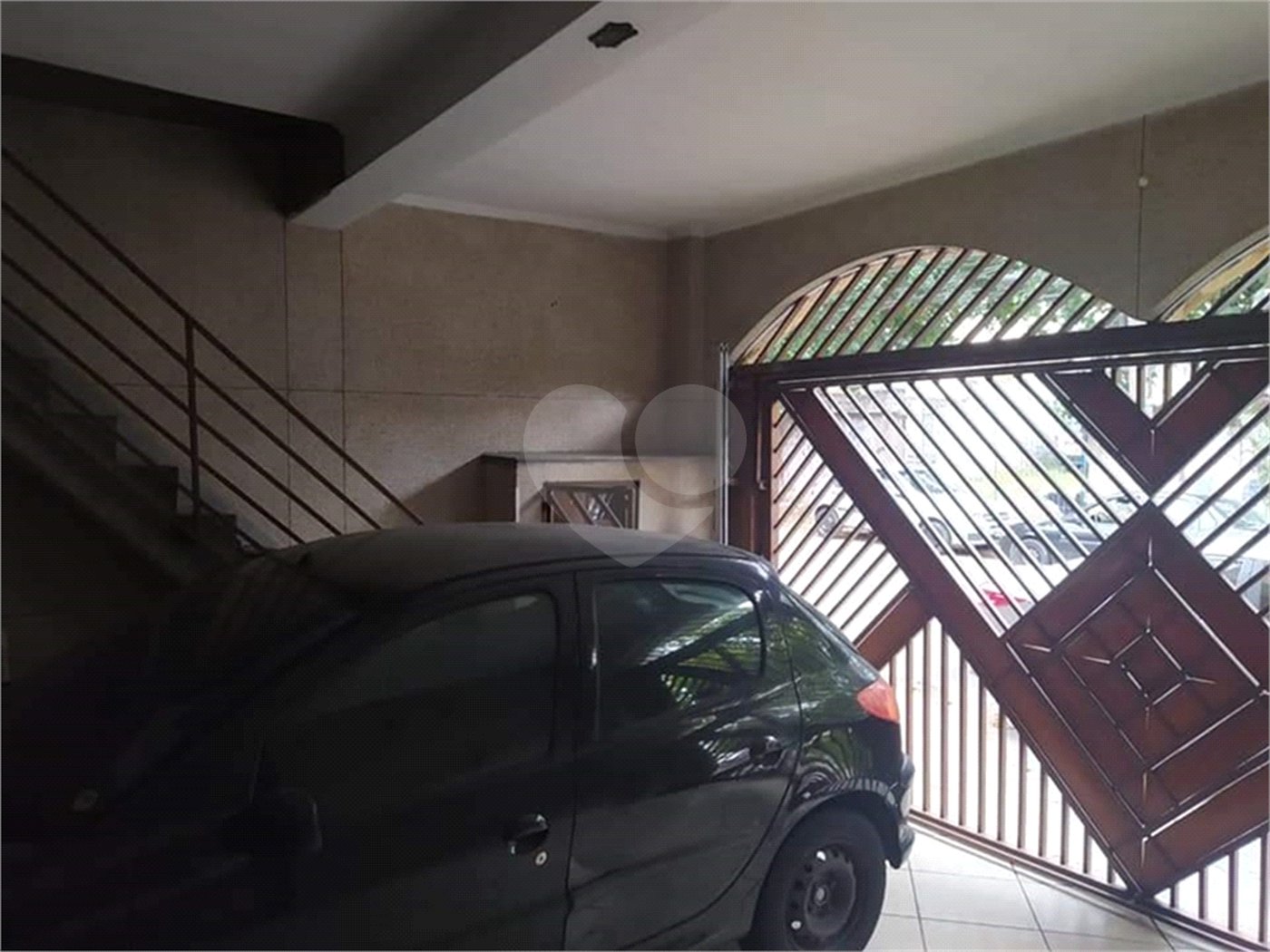 Casa à venda com 4 quartos, sendo 1 suíte, em Jardim Santa Cecília, Guarulhos, SP
