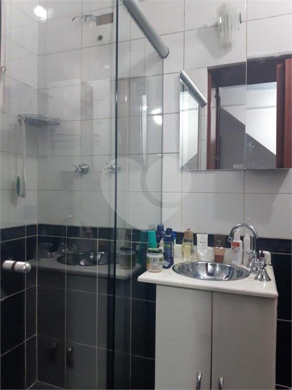 Sobrado à venda com 5 quartos, sendo 3 suítes, em Horto, São Paulo, SP