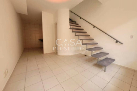 Casa em condomínio à venda com 2 quartos em Jardim Karolyne, Votorantim, SP