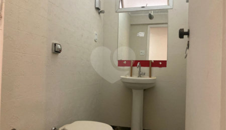 Apartamento para alugar com 4 quartos, sendo 1 suíte,  em Santo Amaro, São Paulo, SP
