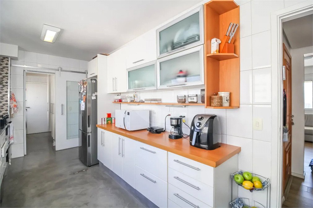Apartamento à venda com 4 quartos, sendo 3 suítes, em Vila Romana, São Paulo, SP