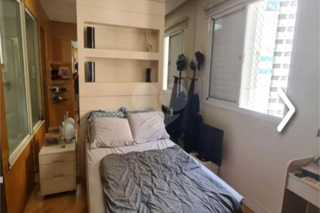 Apartamento à venda com 3 quartos, sendo 1 suíte, em Planalto Paulista, São Paulo, SP