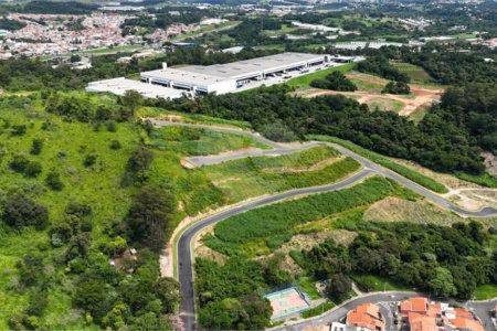 Terreno à venda no condomínio Jardim Steck, Louveira - SP