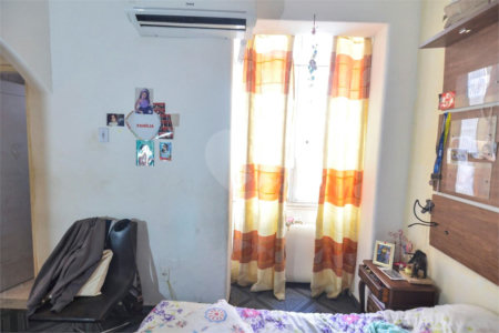 Casa de Vila à venda com 4 quartos, sendo 1 suíte,  em Grajaú, Rio de Janeiro, RJ