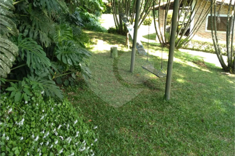 Casa à venda com 5 quartos, sendo 3 suítes, em Serra da Cantareira, Mairiporã, SP