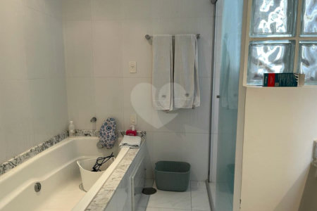 Casa à venda com 4 suítes no condomínio Conjunto Residencial São Benedito, São Paulo - SP