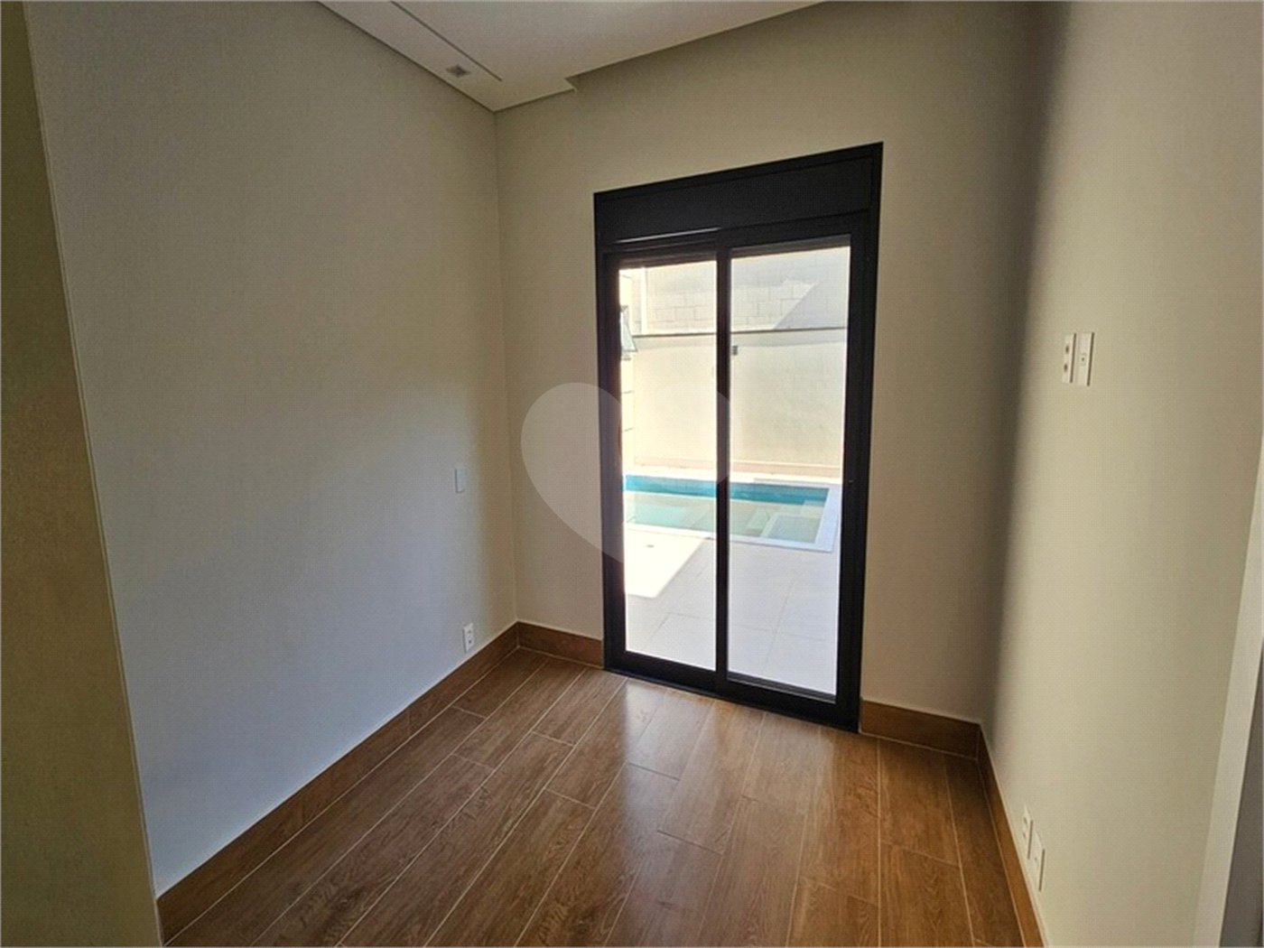 Casa à venda com 3 suítes no condomínio Residencial Milano, Indaiatuba - SP