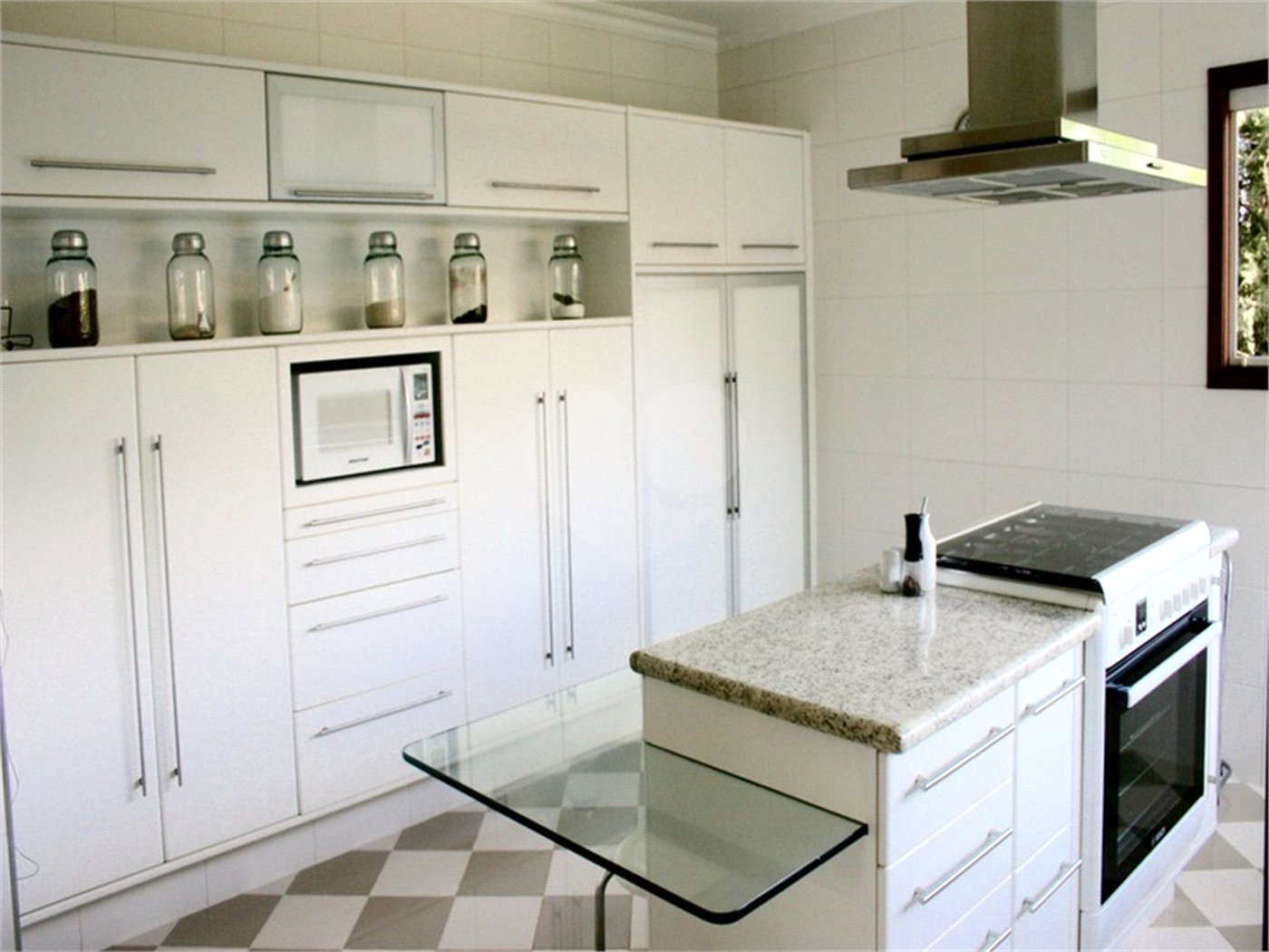 Casa à venda com 5 suítes no condomínio Suíça da Cantareira, Mairiporã - SP