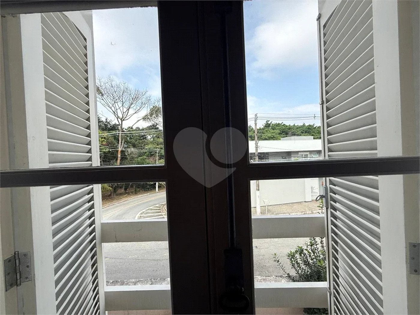 Sobrado à venda com 4 quartos, sendo 2 suítes, em Palmas do Tremembé, São Paulo, SP
