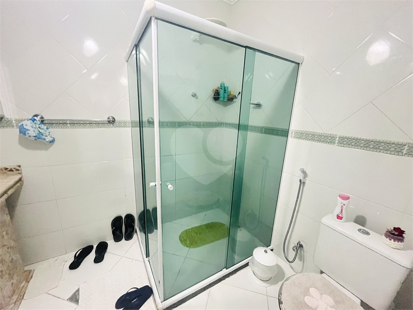 Casa à venda com 3 quartos, sendo 1 suíte, em Campo Grande, Rio de Janeiro, RJ
